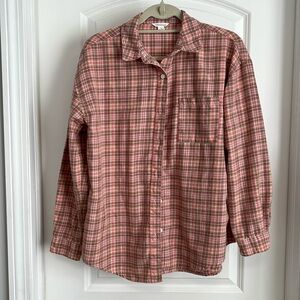 Juniors Aeropostale flannel button down shirt. Size S.